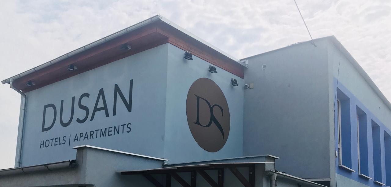 Dusan Apartments Orlová エクステリア 写真
